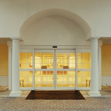 Pintu Otomatis Gerbang Hotel