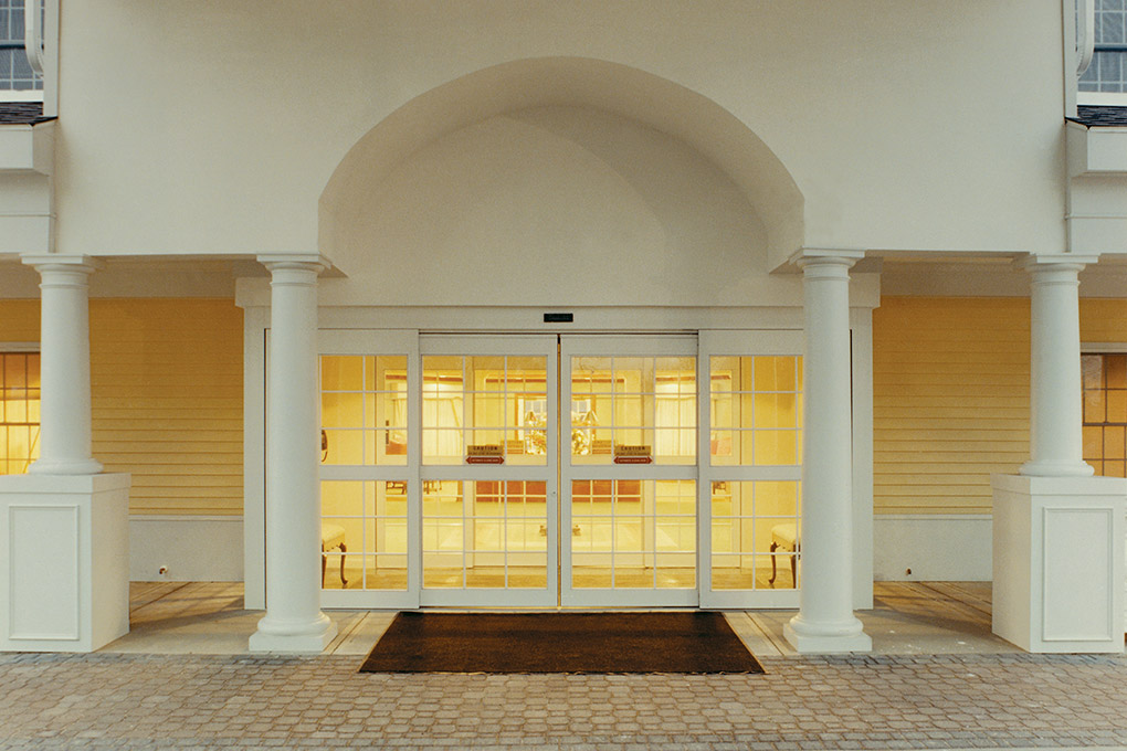 Pintu Otomatis Gerbang Hotel