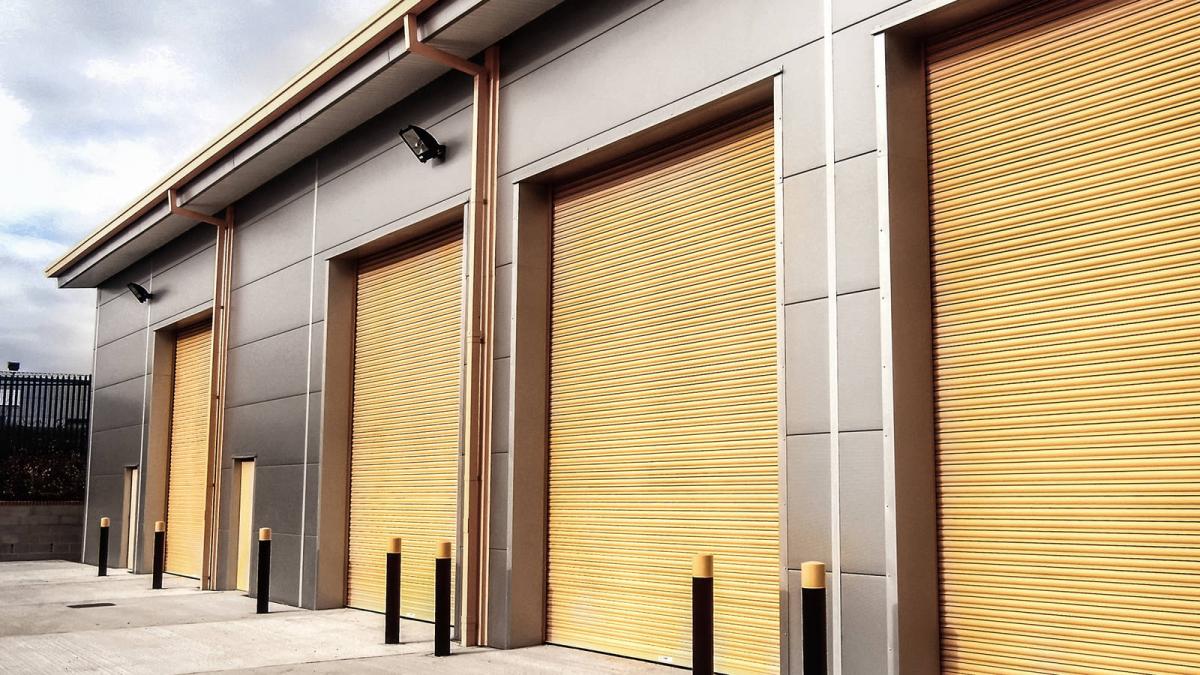 Pintu Otomatis Gudang Roller Shutter